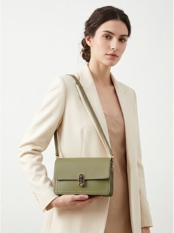 Borsa a spalla 'Borsa a Spalla Carol Miniflap Bruno Magli Eco-Pelle Twist Lock' di Bruno Magli in grigio