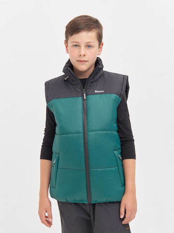 BENCH Vest 'CREELER' in Green: front