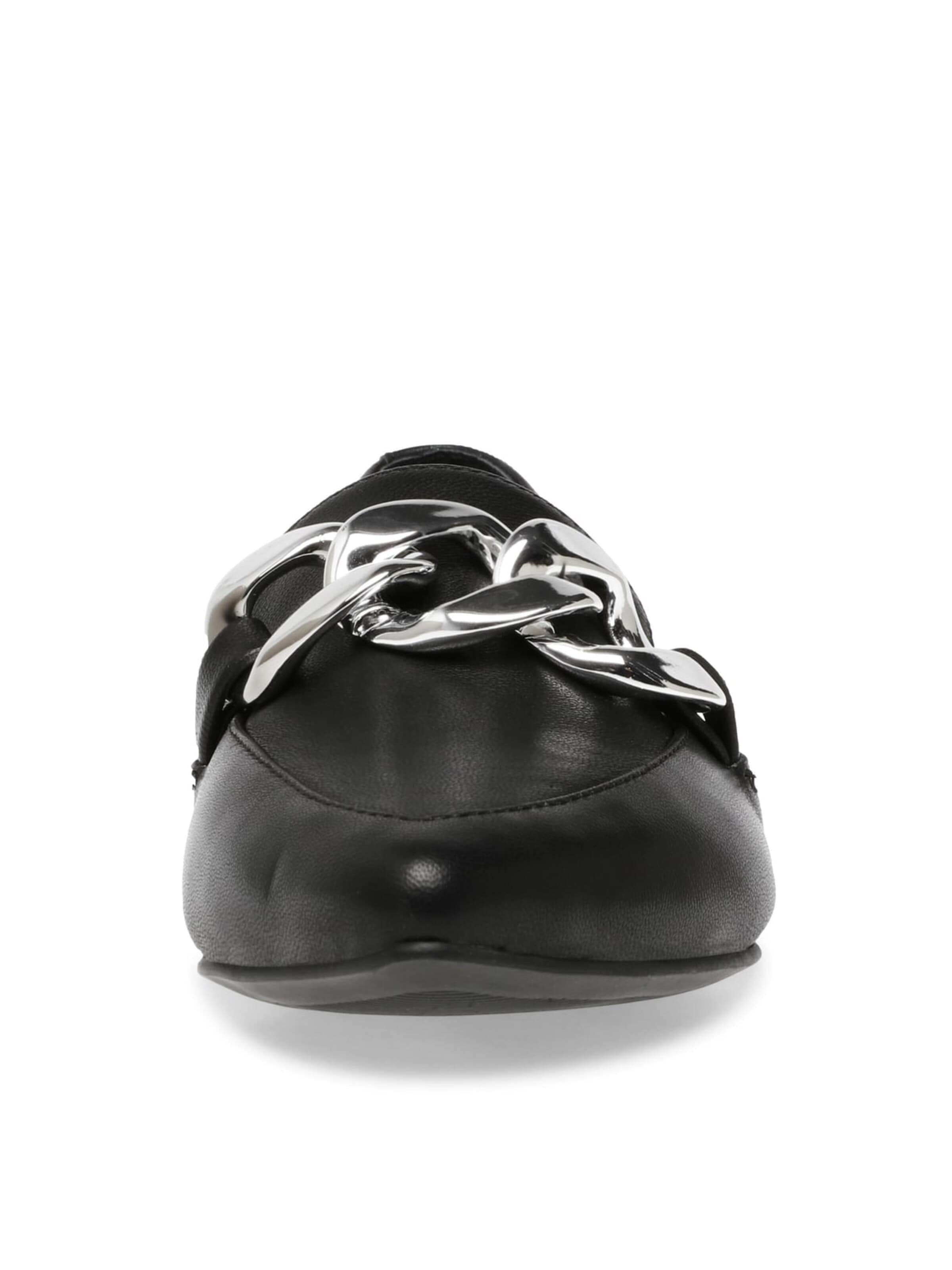 STEVE MADDEN Moccasin 'Famed Black Leather' in Black