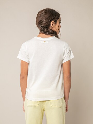 T-Shirt 'Cherry Hearth' Deeluxe en blanc