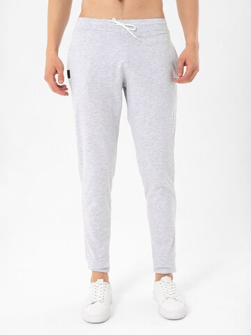 pilka By Diess Collection Siaurėjantis Kelnės: priekis