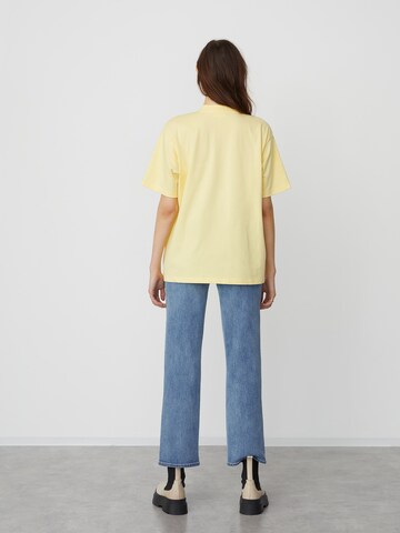 T-shirt 'Chelsea' LeGer by Lena Gercke en jaune