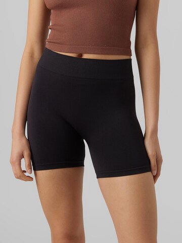 VERO MODA Shorts 'JACKIE' in Schwarz: predná strana