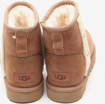 UGG Dress Boots in 37 in Brown
