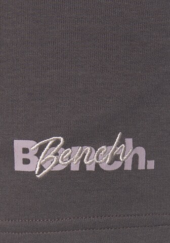 BENCH Regular Sporthose in Grau