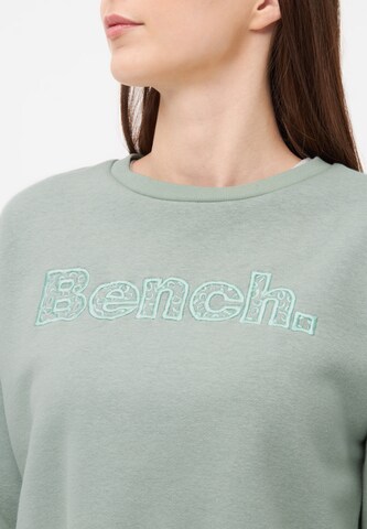 BENCH Sweatshirt in Green