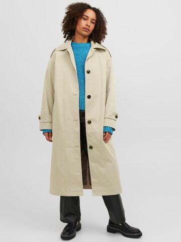 JJXX Between-Seasons Coat 'Verona' in Beige: front