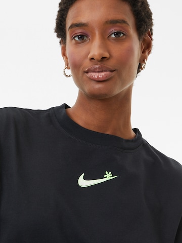 Nike Sportswear T-Shirt in Schwarz