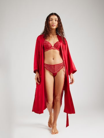 ETAM String 'ROSACE' in Rood