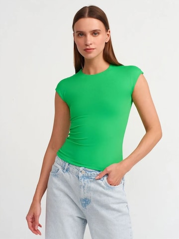 Dilvin Shirt in Green: front
