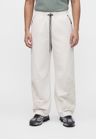 Nike Sportswear Wide leg Byxa i vit: framsida