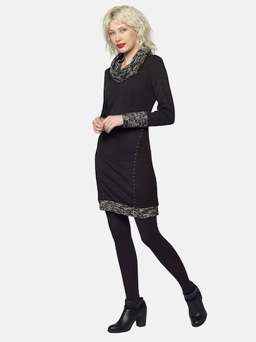 KOROSHI Kleid in Schwarz