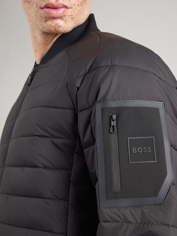 BOSS Демисезонная куртка 'OW_Urbanex' в Черный