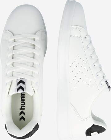 Sneaker bassa 'Busan' di Hummel in bianco