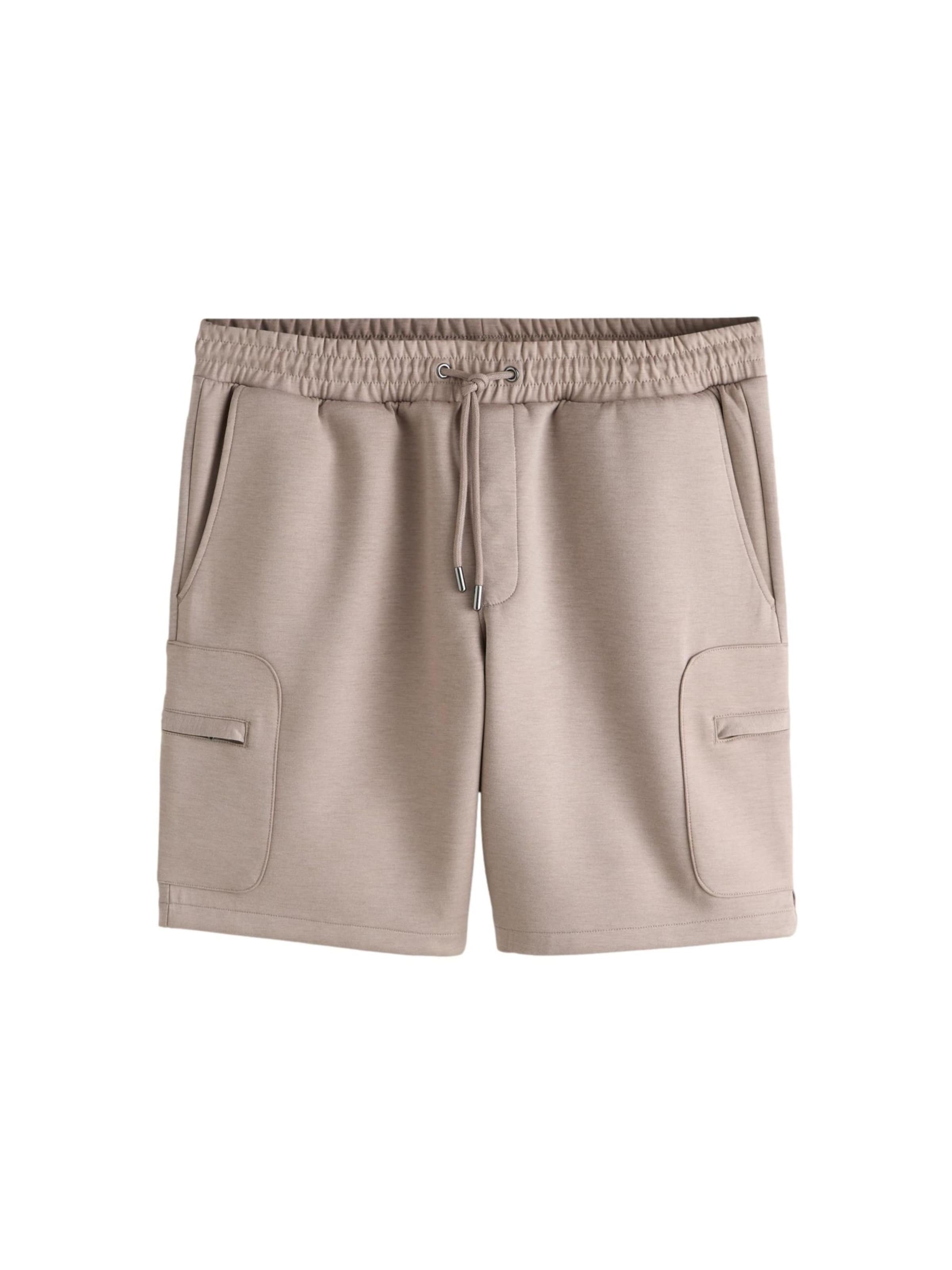 Next Shorts in Braun: Vorderseite