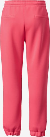 Sara Lindholm Tapered Pants in Pink