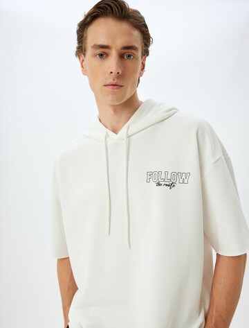 Koton Sweatshirt in White