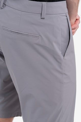 LUHTA Regular Shorts 'Hervanta' in Grau