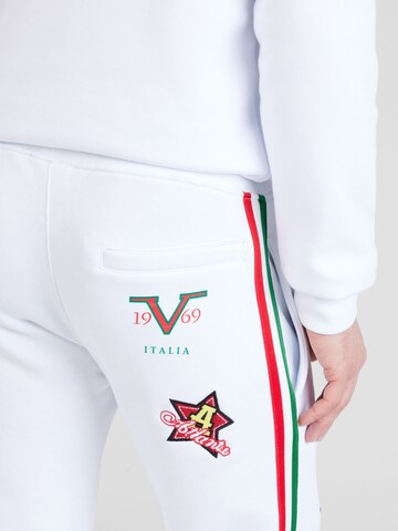 19V69 ITALIA Tapered Παντελόνι σε λευκό