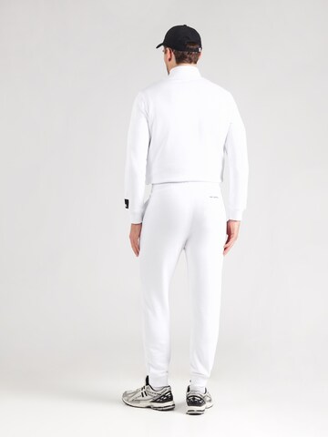 Effilé Pantalon Karl Lagerfeld en blanc : derrière