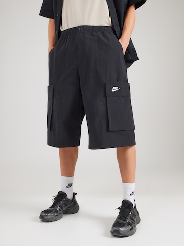 Nike Sportswear - Loosefit Pantalón cargo 'CLUB' en negro: frente