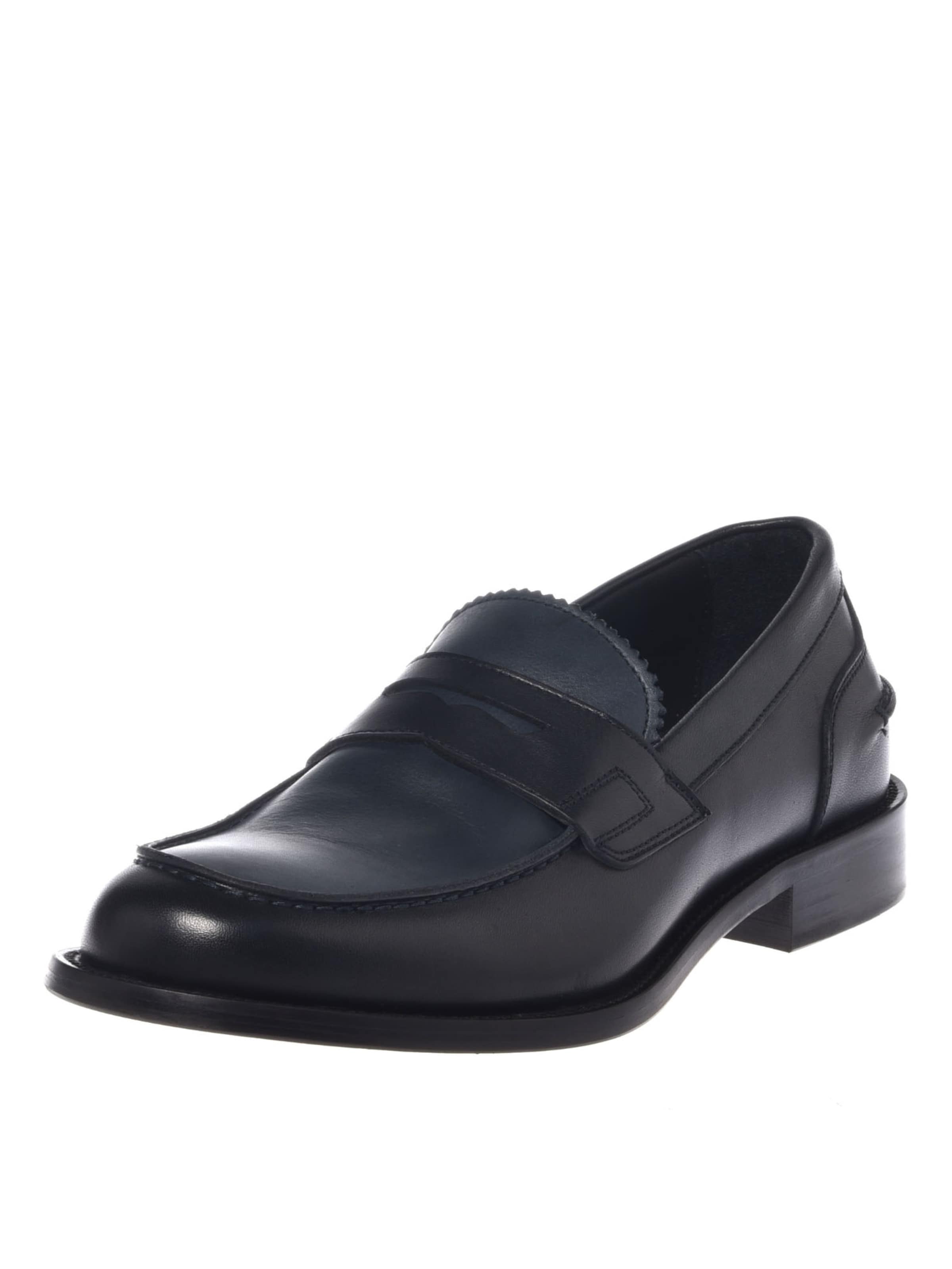 BALDININI Classic Flats in Black: front