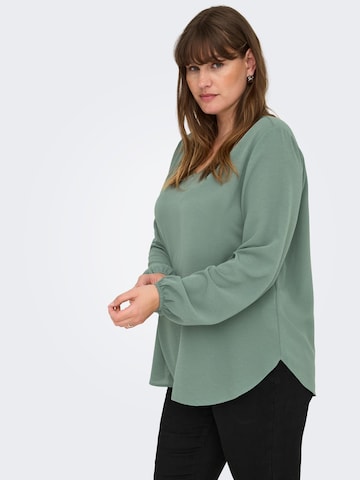 Camicia da donna 'CARVICA' di ONLY Carmakoma in verde
