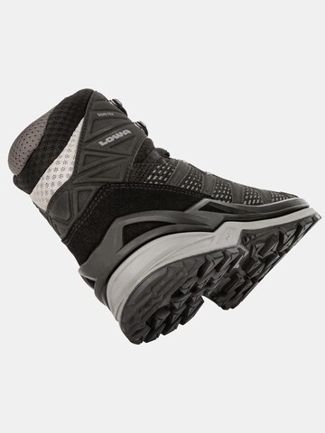 LOWA Boots 'Innox Pro' in Black