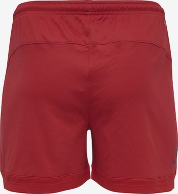 Hummel Regular Workout Pants in Red