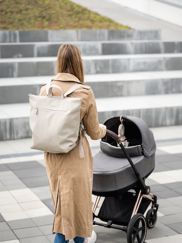 Done by Deer - Mala ' Changing ' em bege: atrás