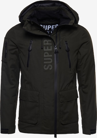 Veste fonctionnelle Superdry en vert : devant