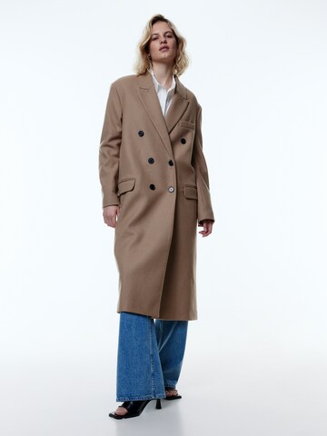 EDITED Between-seasons coat 'Singa' in Brown: front