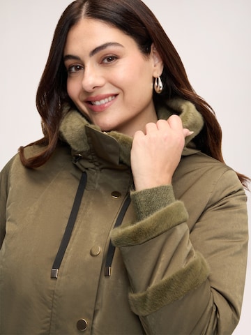 Fiorella Rubino Winter jacket in Green