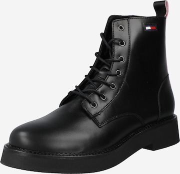 Tommy Jeans - Botines con cordones 'JANA' en negro: frente