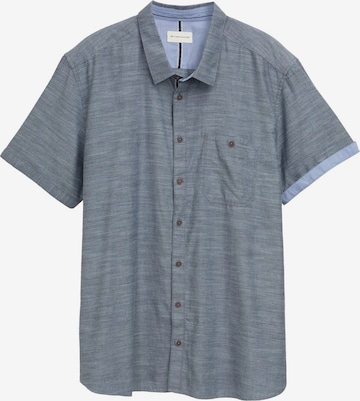 TOM TAILOR Men + Comfort fit Button Up Shirt in Blue: front