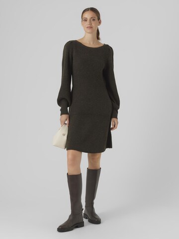 VERO MODA Gebreide jurk in Bruin: voorkant