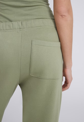 regular Pantaloni di Style Republic in verde