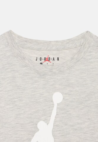Jordan Футболка в Серый
