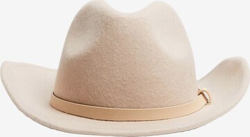 Bershka Hat in Beige: front