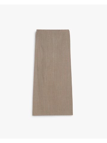 Scalpers Rock in Beige