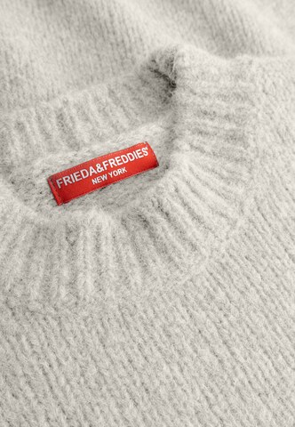 Frieda & Freddies Sweater in Grey