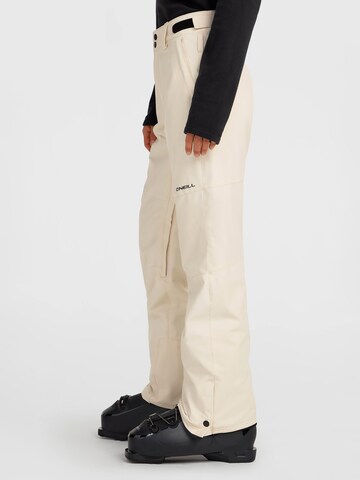 Regular Pantaloni outdoor de la O'NEILL pe alb