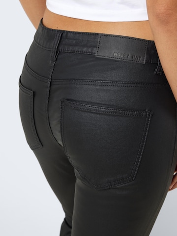 Noisy may Skinny Jeans 'Allie' in Black