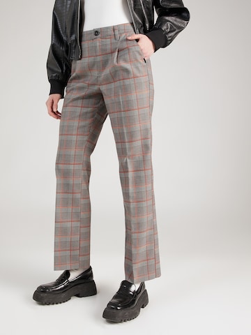 Regular Pantalon à plis QS en gris : devant