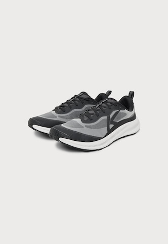 KEEN Laufschuh in Schwarz
