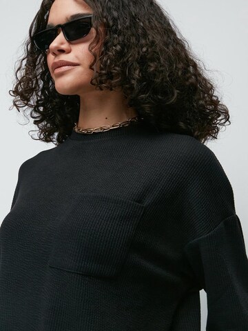 C&City Sweatsuit in Black