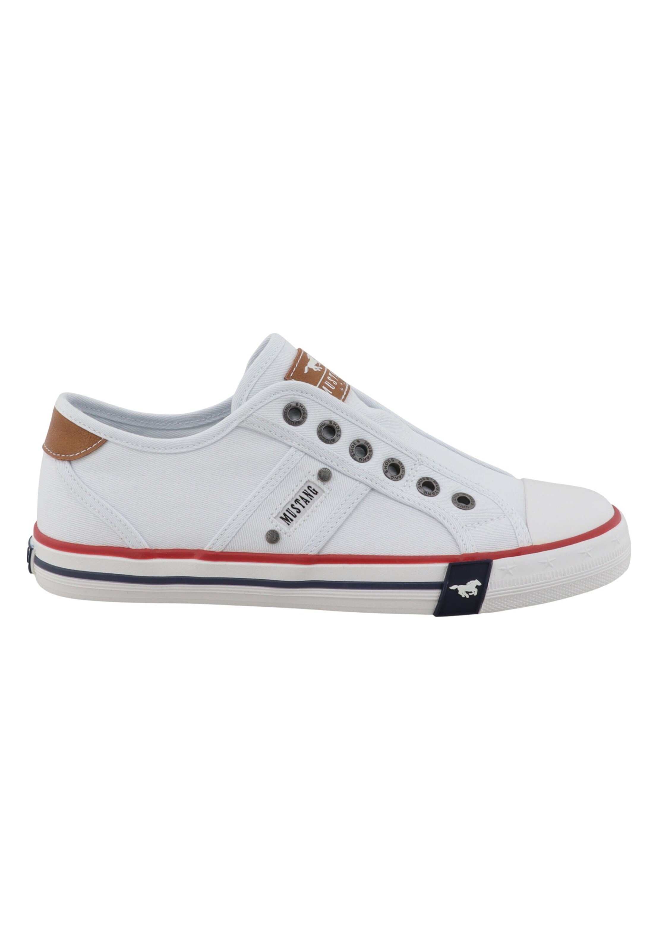 MUSTANG Ниски маратонки в бяло