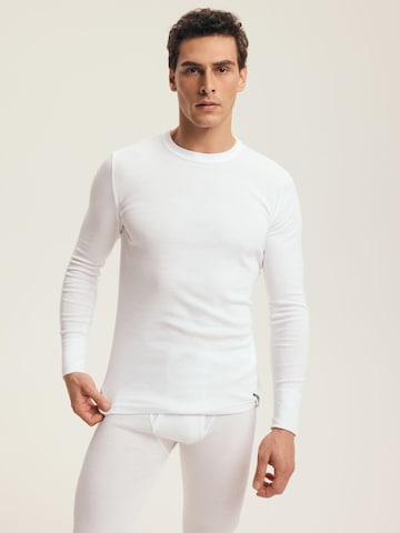 Henderson Shirt 'Baumwoll-Langarmshirt mit Rundhals, BT-104 M' in Wit