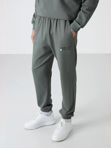 Survêtement Tommy Life en gris