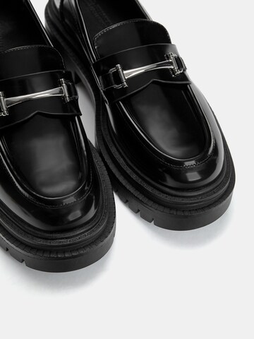 Chaussure basse Pull&Bear en noir